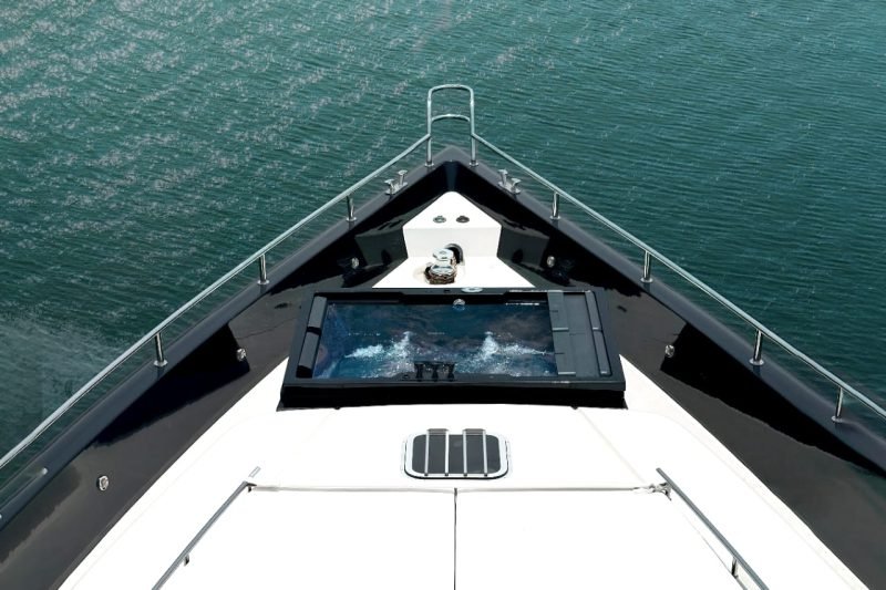 90 Feet Luxury Party Yacht Capacity 50 Guests