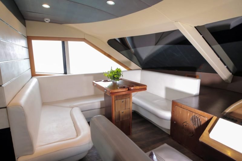 90 Feet Luxury Party Yacht Capacity 50 Guests