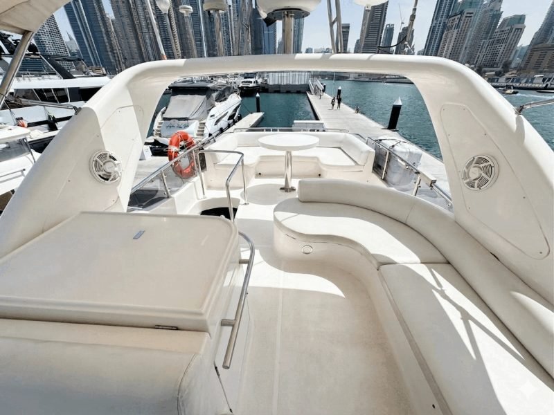 50 FT Luxury Yacht Aed 550 Hour only – photo 3