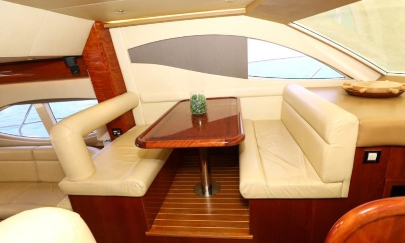 50 FT Luxury Yacht Aed 550 Hour only – photo 5