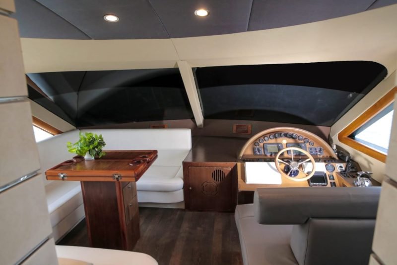 90 Feet Luxury Party Yacht Capacity 50 Guests